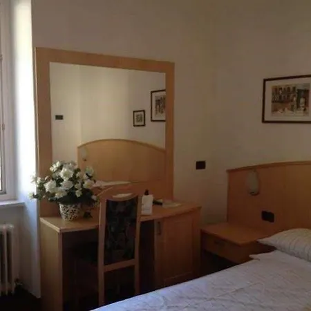 Albergo Mezzolago