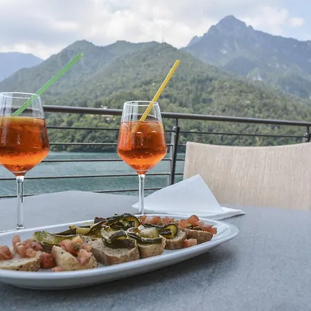 Albergo Mezzolago Hotel Mezzolago